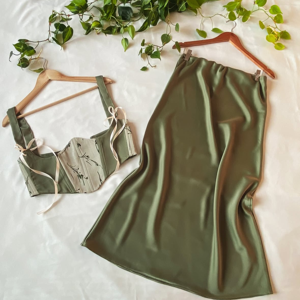 Maslinasto Zeleni Set