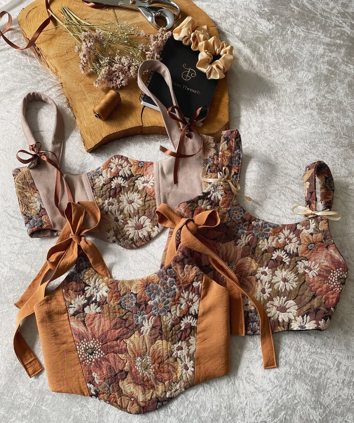 Korzeti od Tapiserije